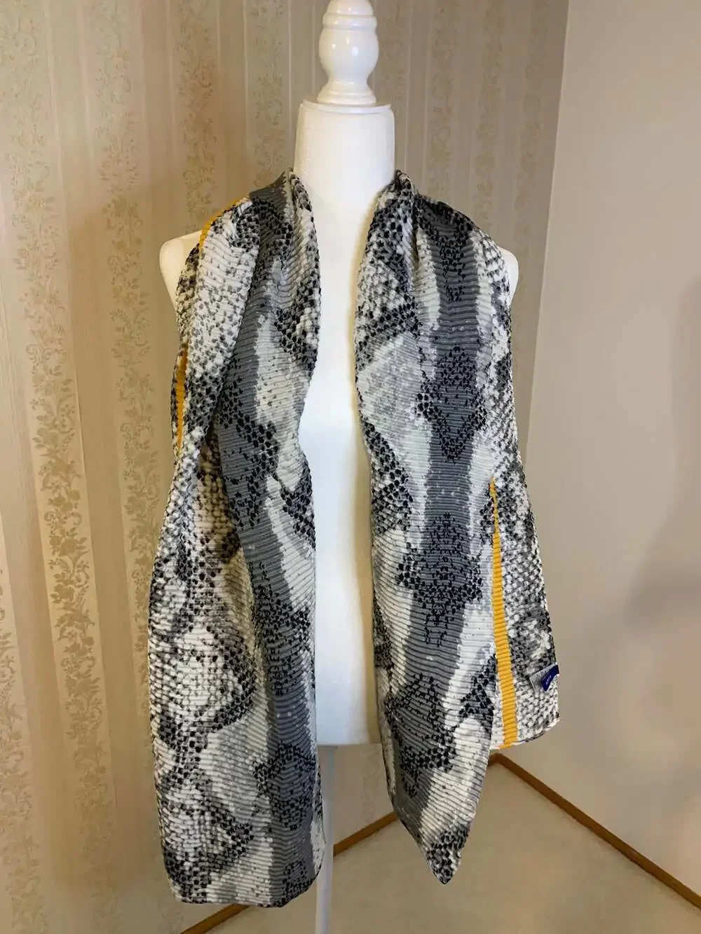 Fashion Scarf (NEW)